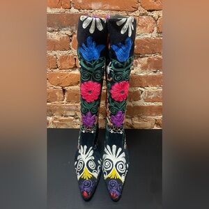 Floral Embroidered Heeled Boots